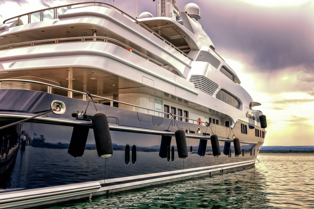 luxury yachts in the us